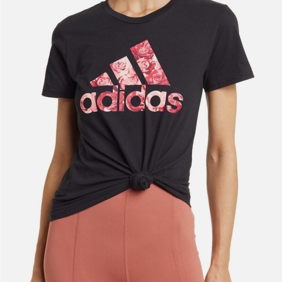 NWT Addias amplifier roses tee size medium in black - Picture 1 of 3